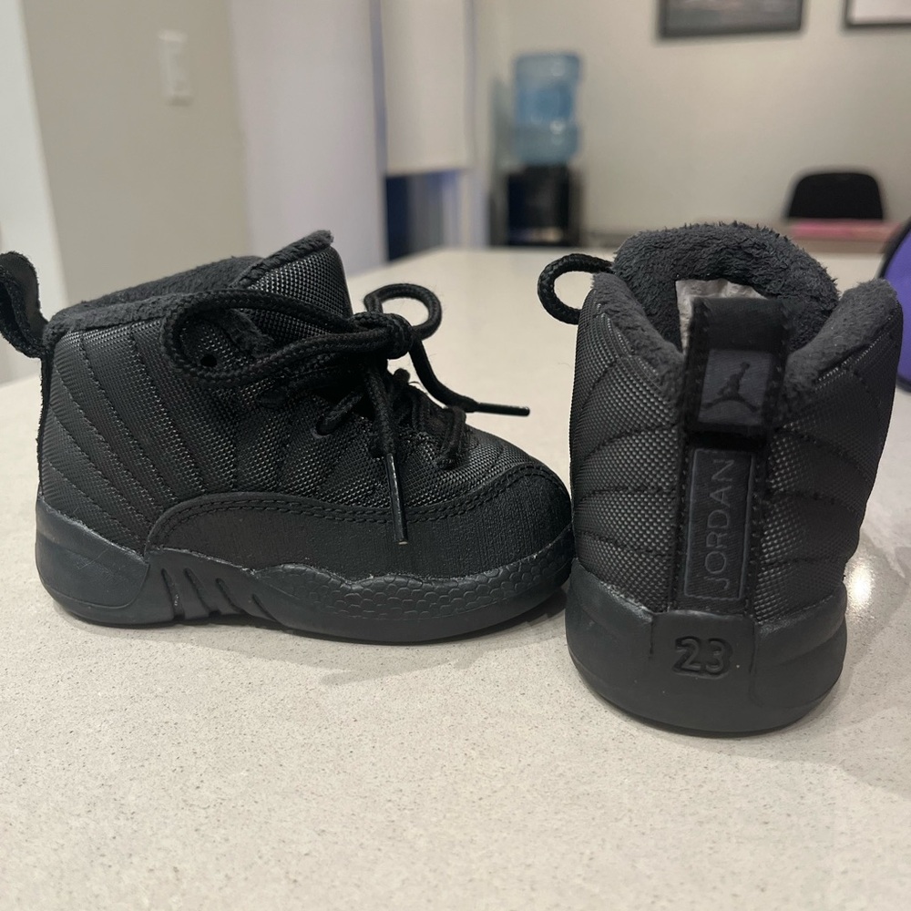 Air Jordan 12 Retro Winterized Triple Black Sneakers size 4C